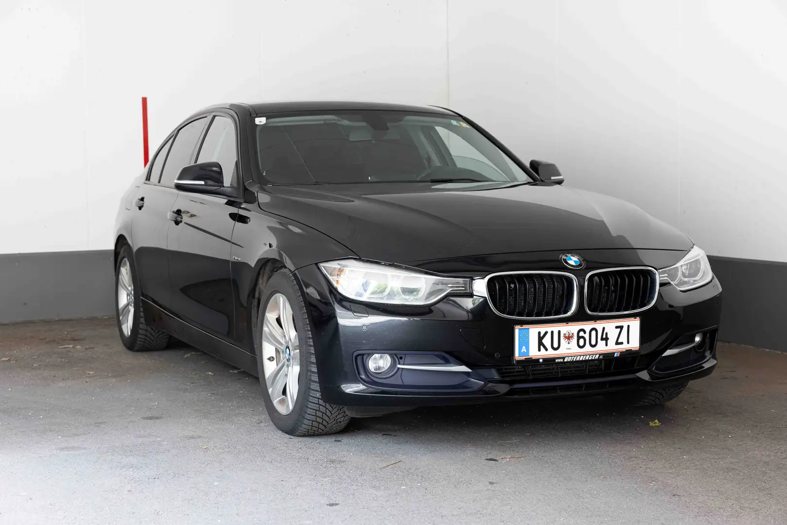 BMW 318 318d Aut. - 1