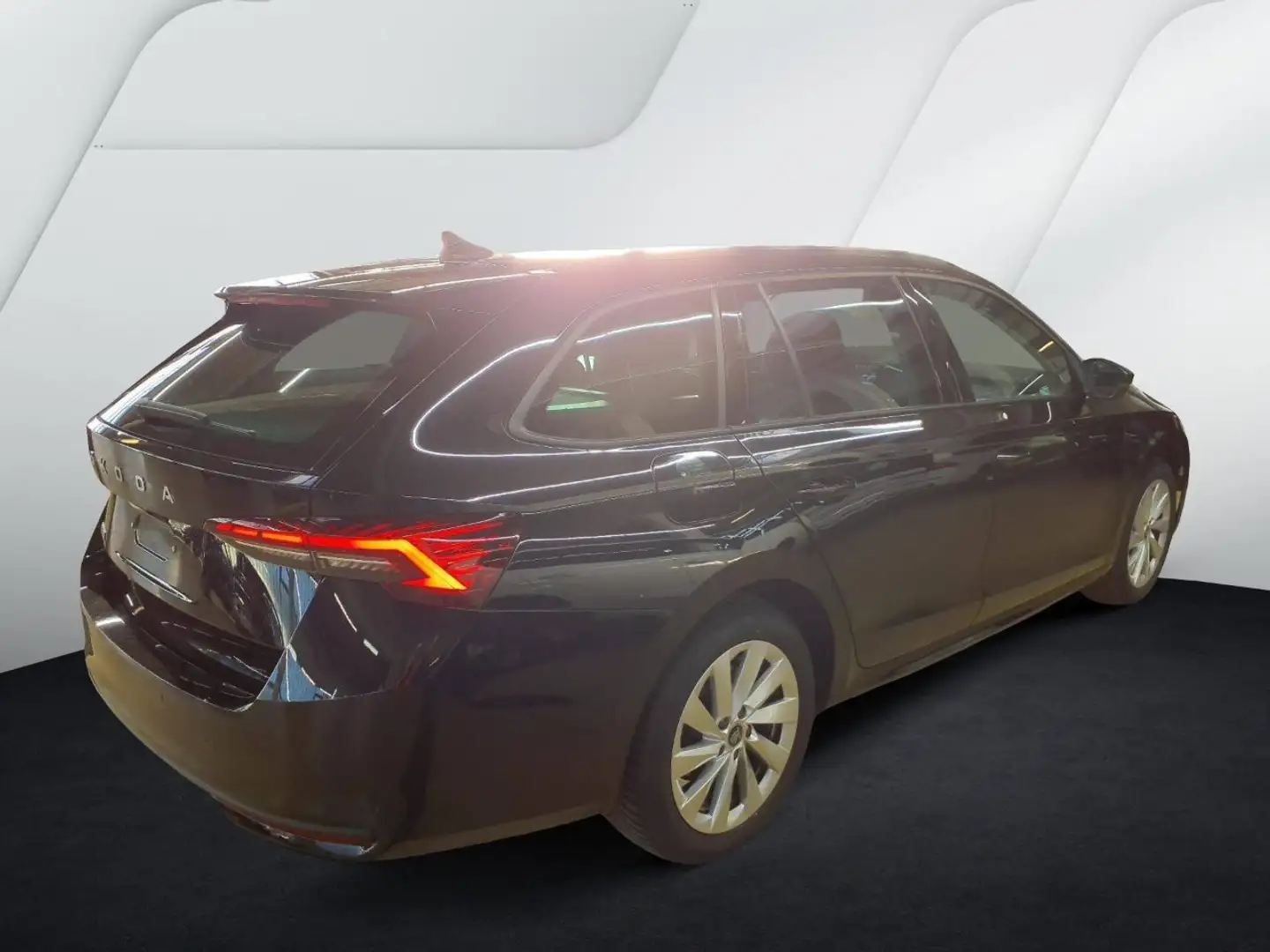 Skoda Octavia Combi LED ACC 1.5 TSI mHEV 110 kW Selection Schwarz - 2