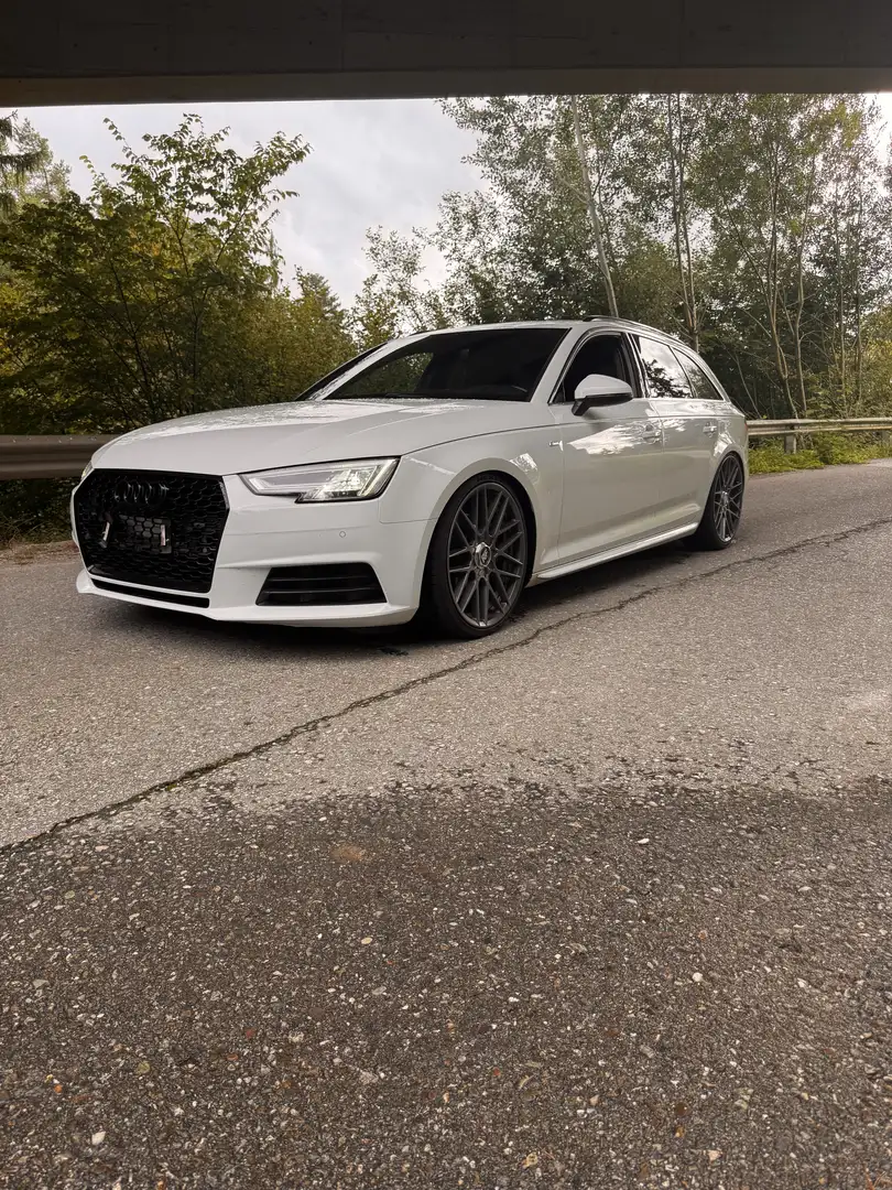 Audi A4 Avant 2,0 TDI quattro Design S-tronic Weiß - 1