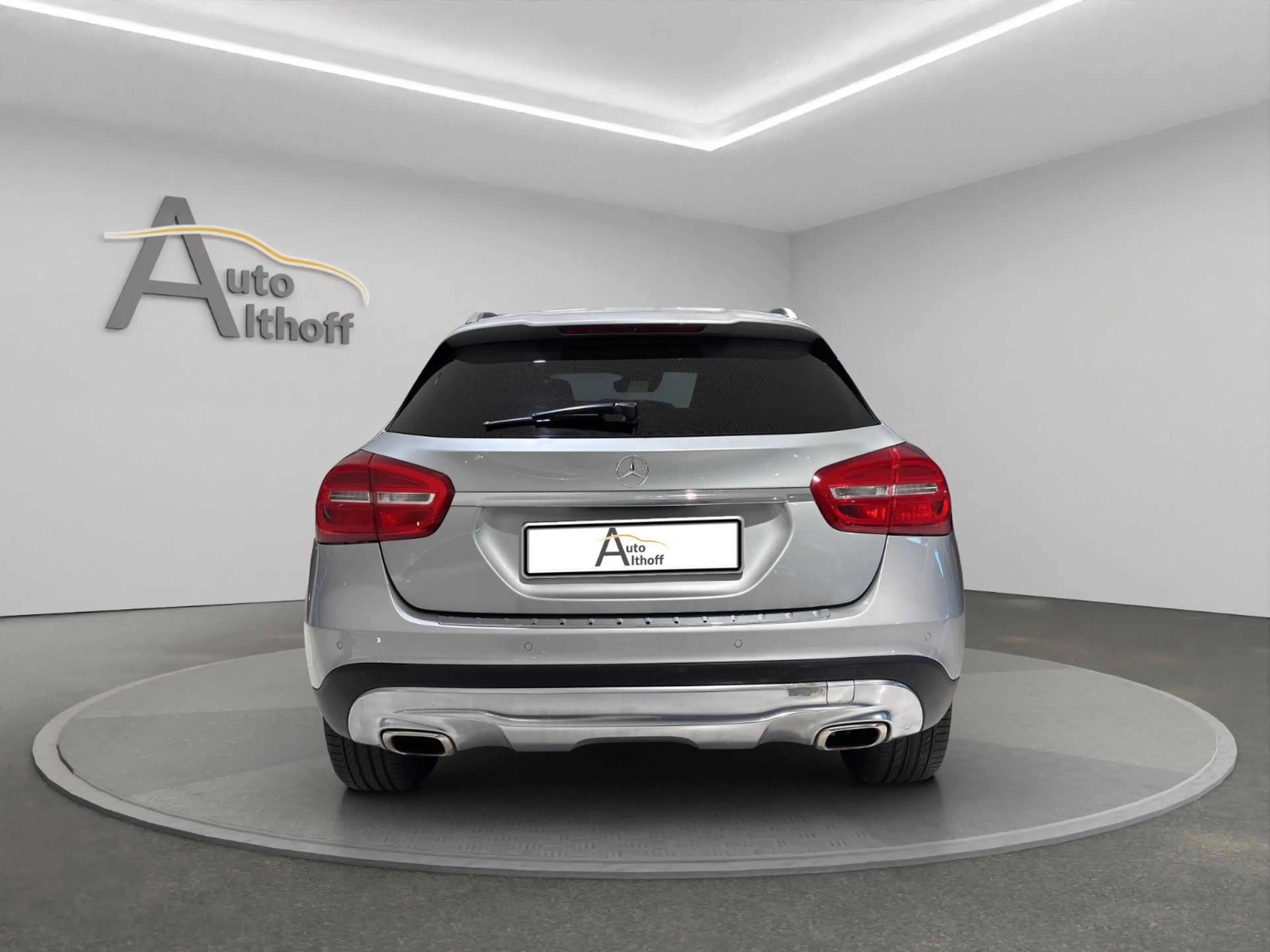 Mercedes-Benz GLA 250 GLA250 4M 2.HD ACC AHK PANO KAM NAV PARK XEN — photo 5