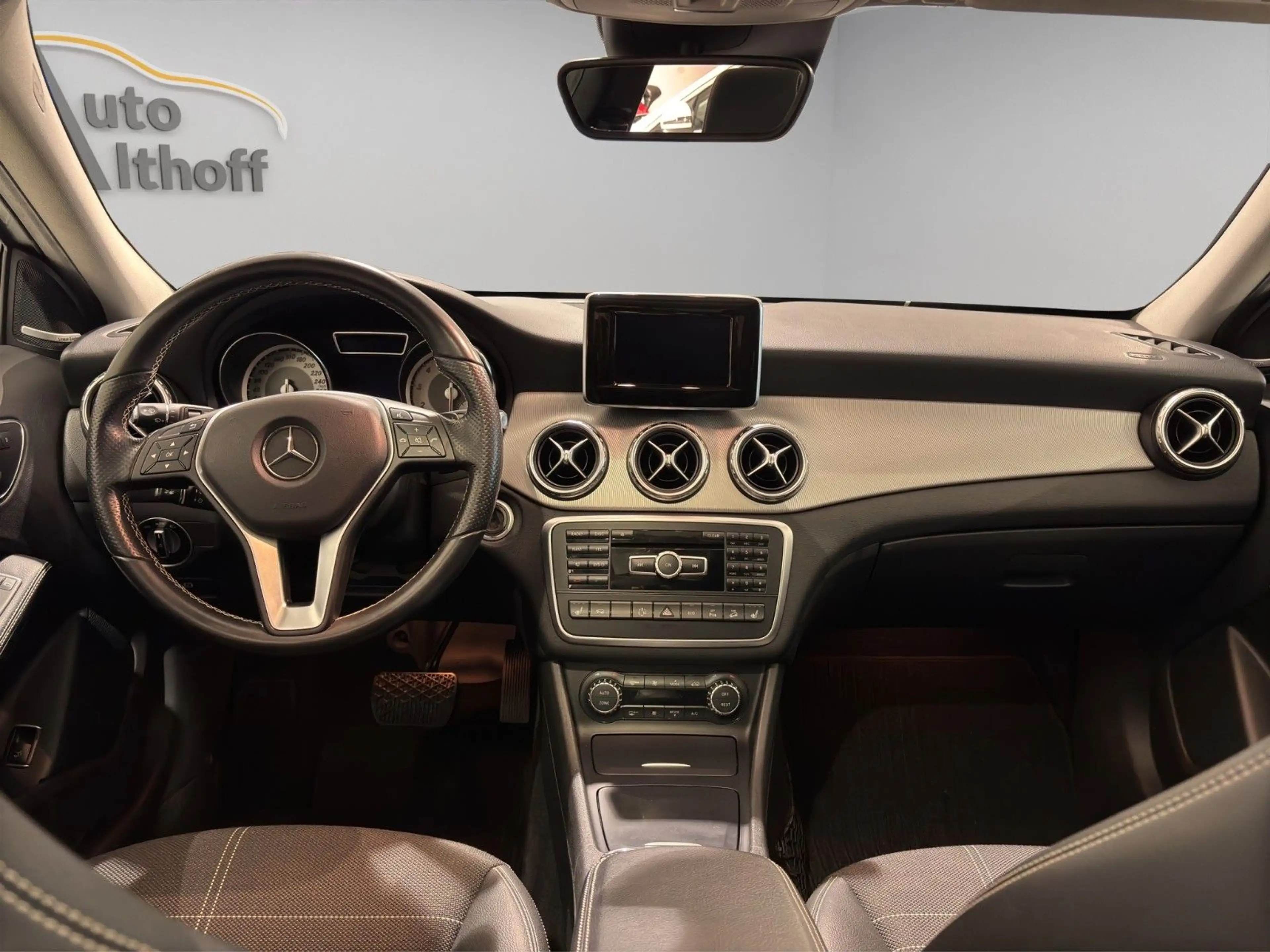 Mercedes-Benz GLA 250 GLA250 4M 2.HD ACC AHK PANO KAM NAV PARK XEN — photo 10