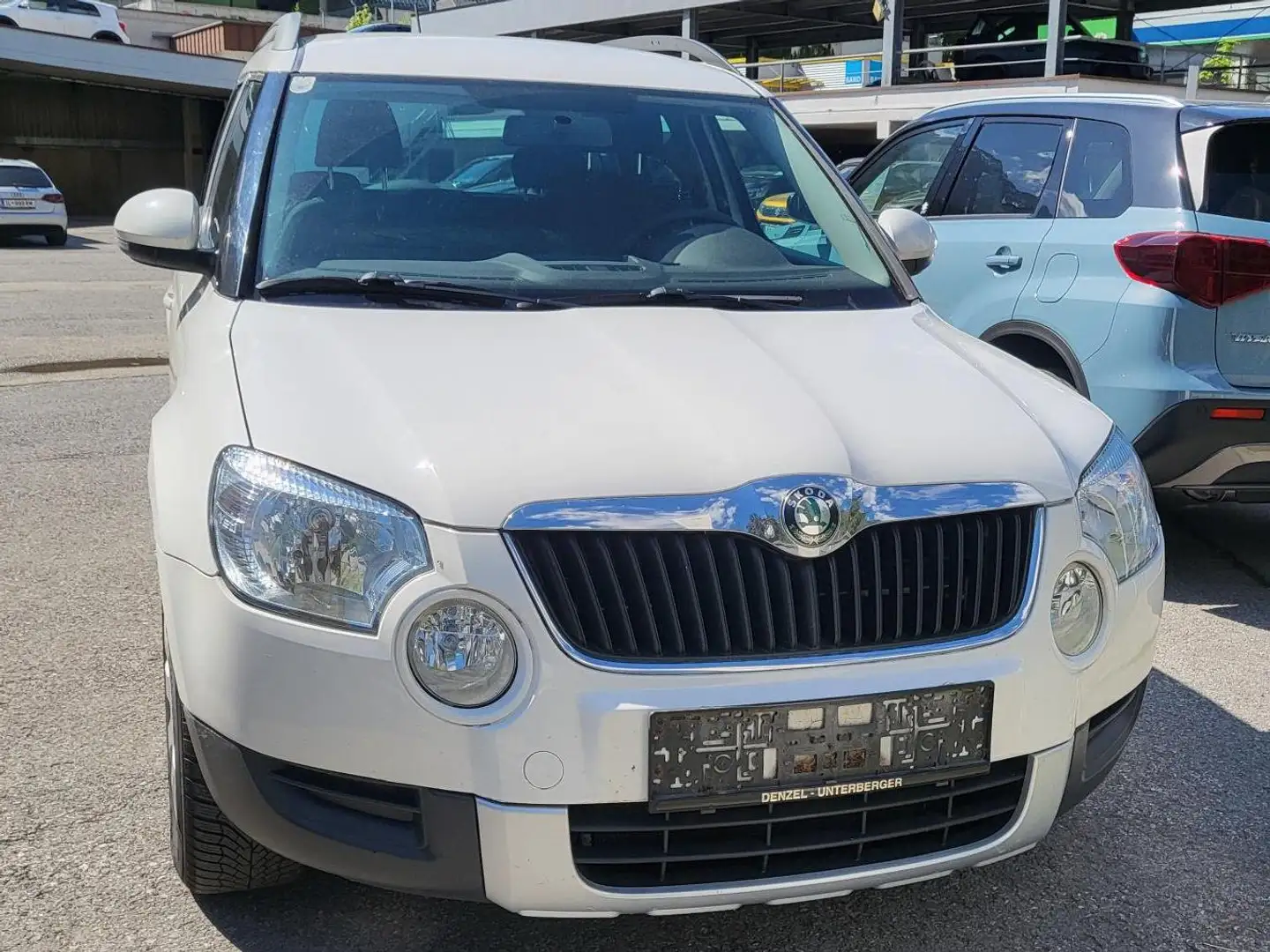 Skoda Yeti 4x4 Active 2,0 TDI CR Weiß - 2