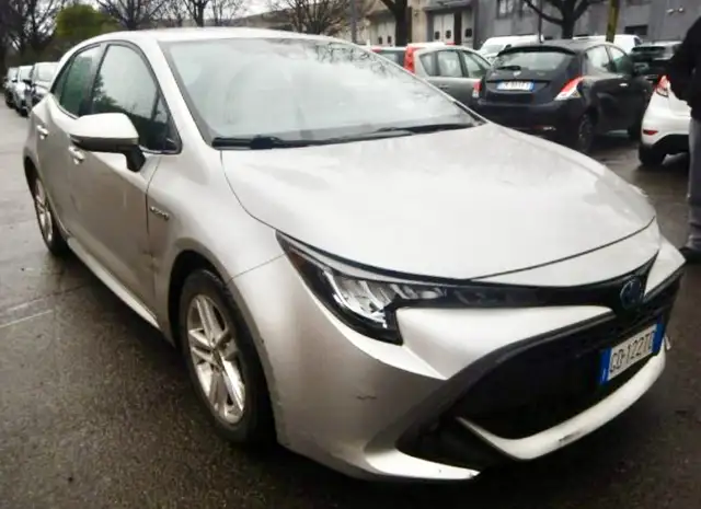 Toyota Corolla 1.8h Business cvt  “ VETTURA GRANDINATA “