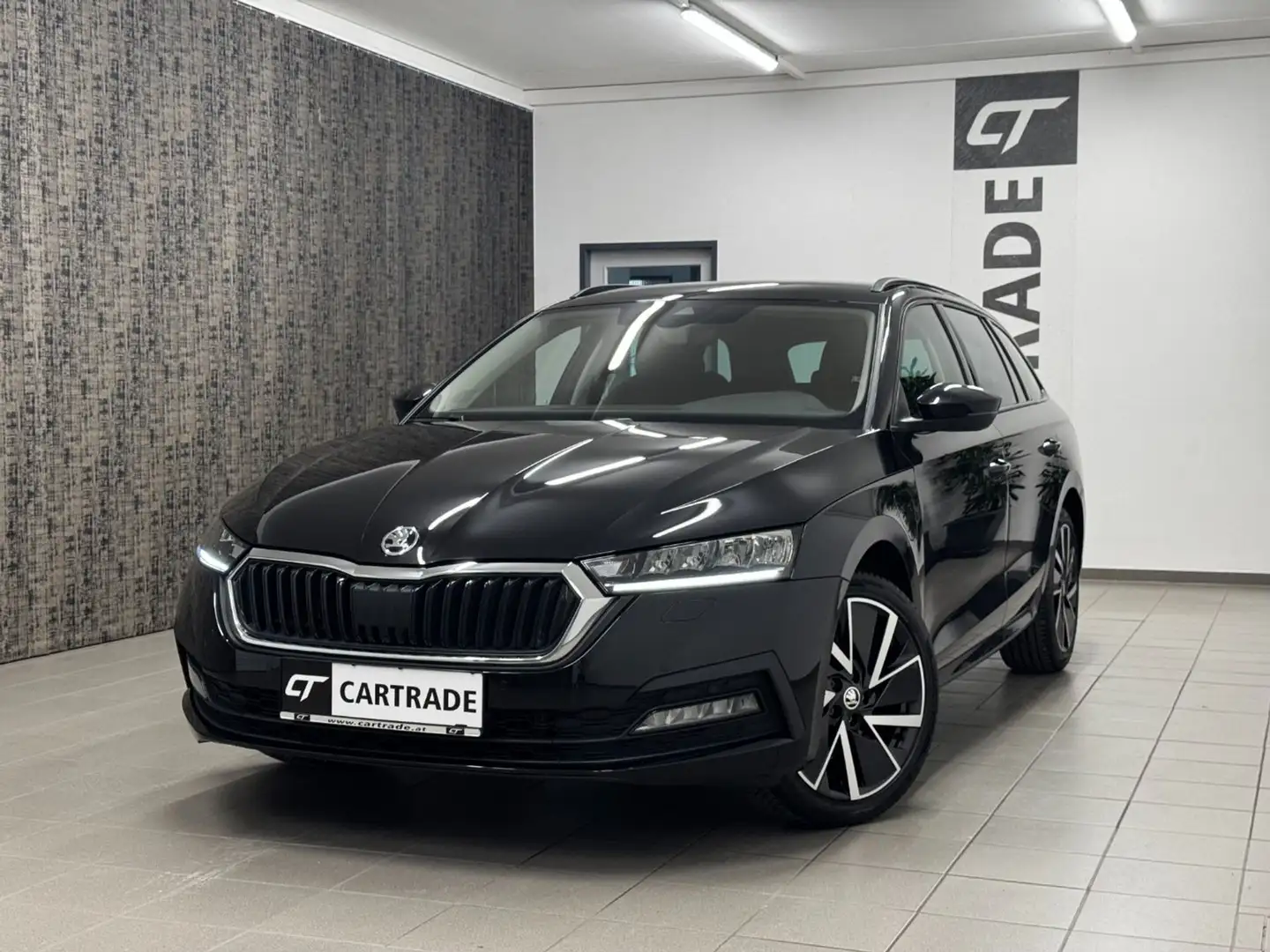 Skoda Octavia iV 1,4 Ambition Schwarz - 1