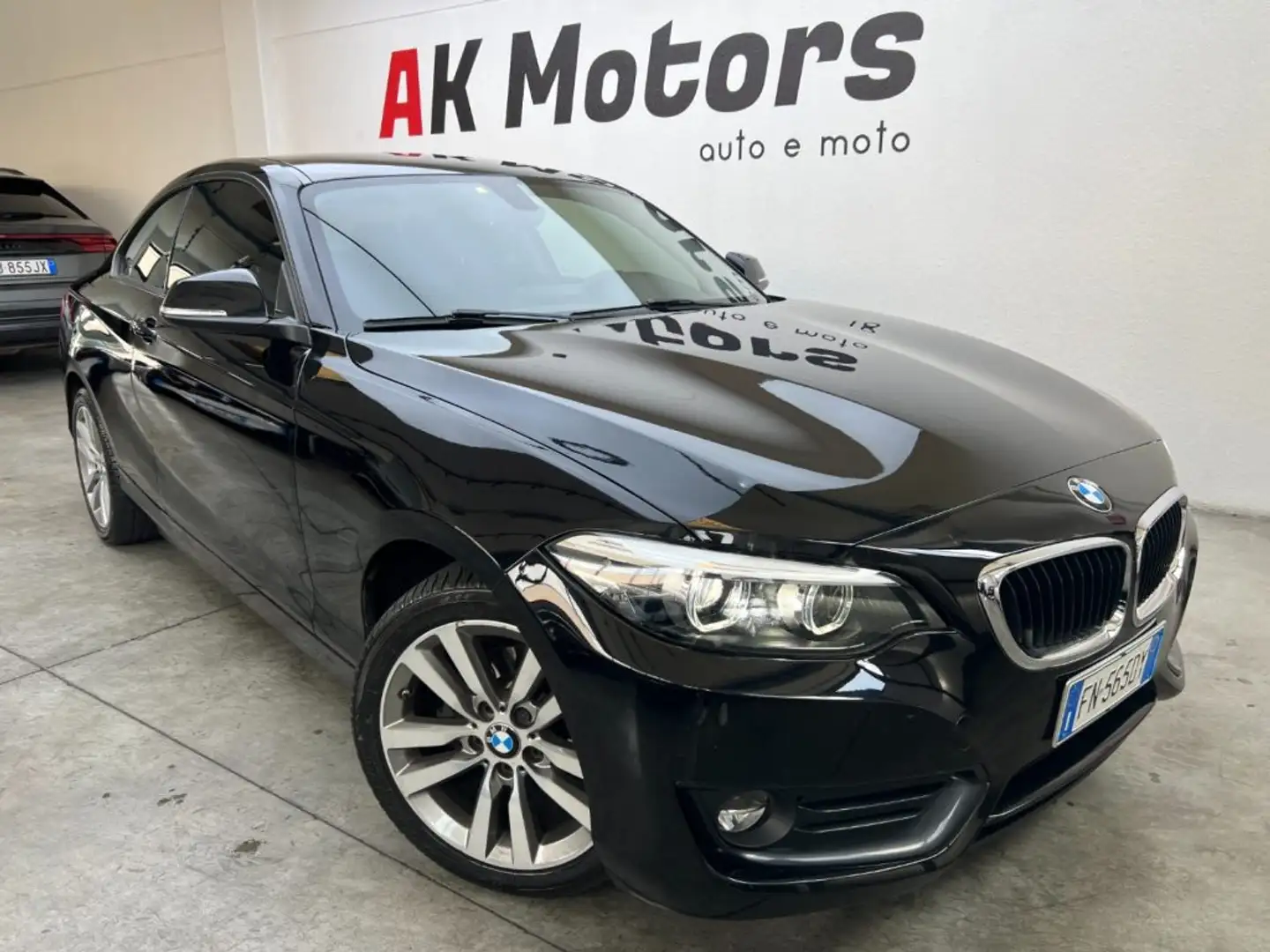 BMW 218 d Coupé Sport Schwarz - 1
