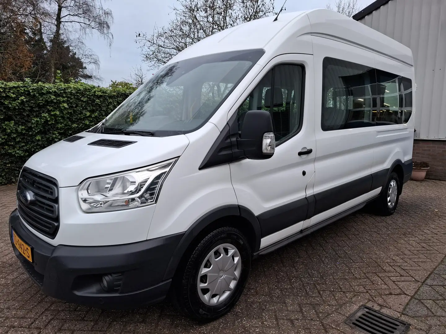Ford Transit Kombi 350 2.0 TDCI L2H2 21750.- INCL BTW 9-PERSOON Wit - 1