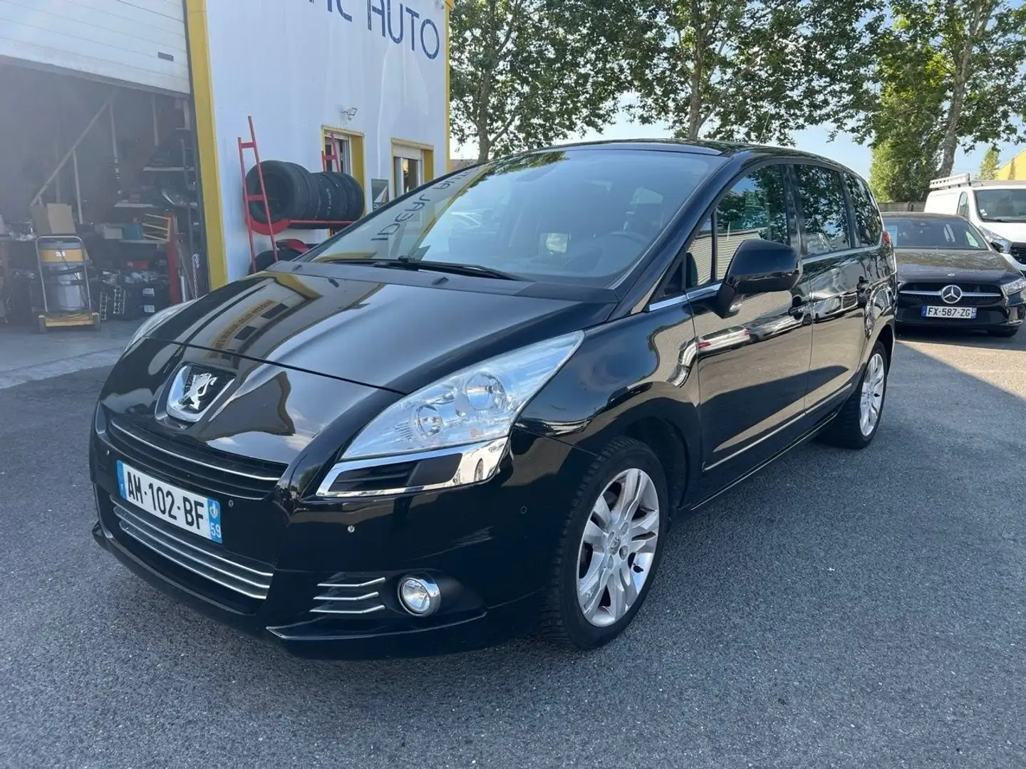 Peugeot 5008 2.0 HDI FAP PREMIUM PACK 7PL Noir - 2