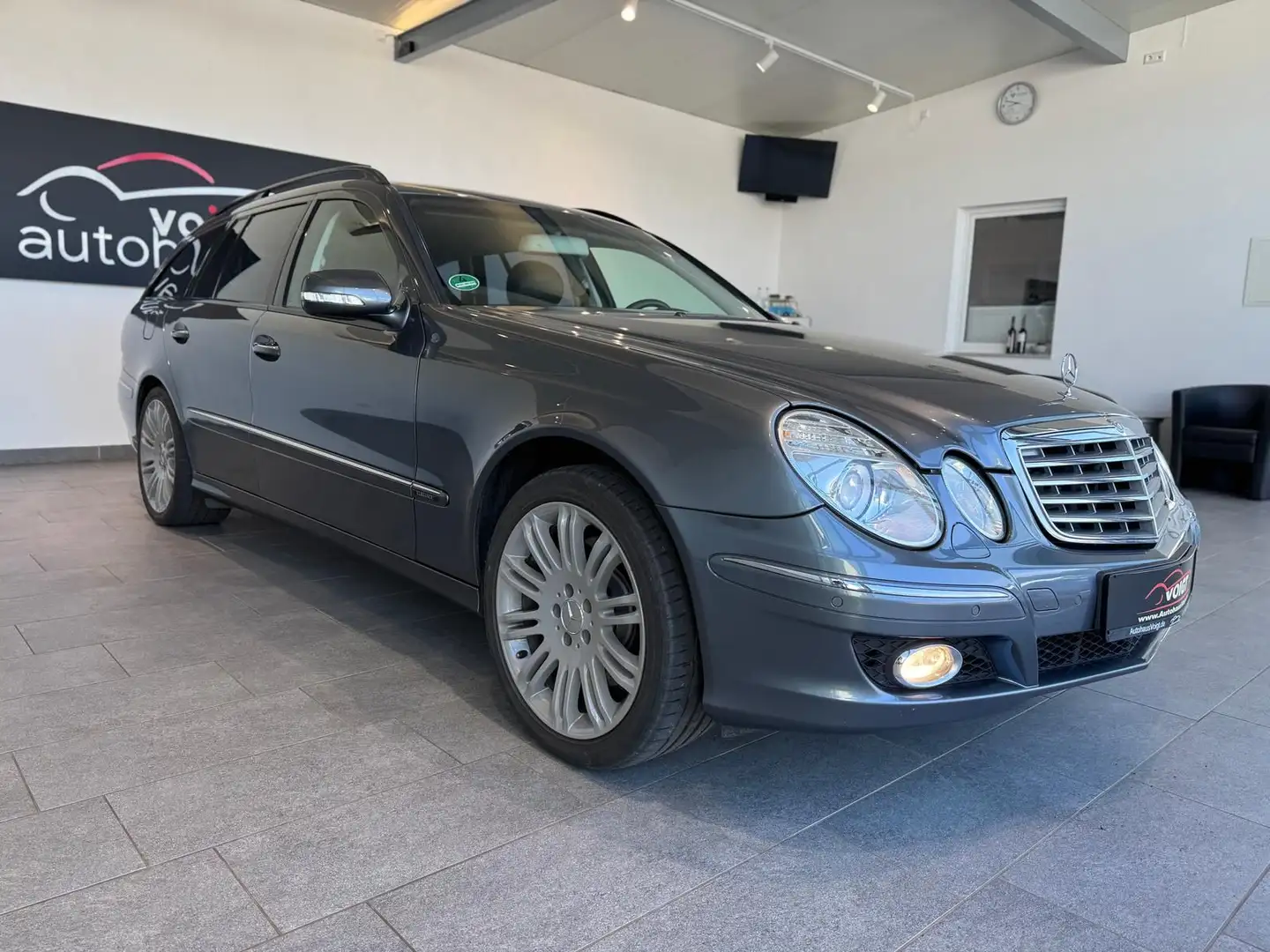 Mercedes-Benz E 280 E280 7G Kombi Sport Paket AHK Сірий - 2