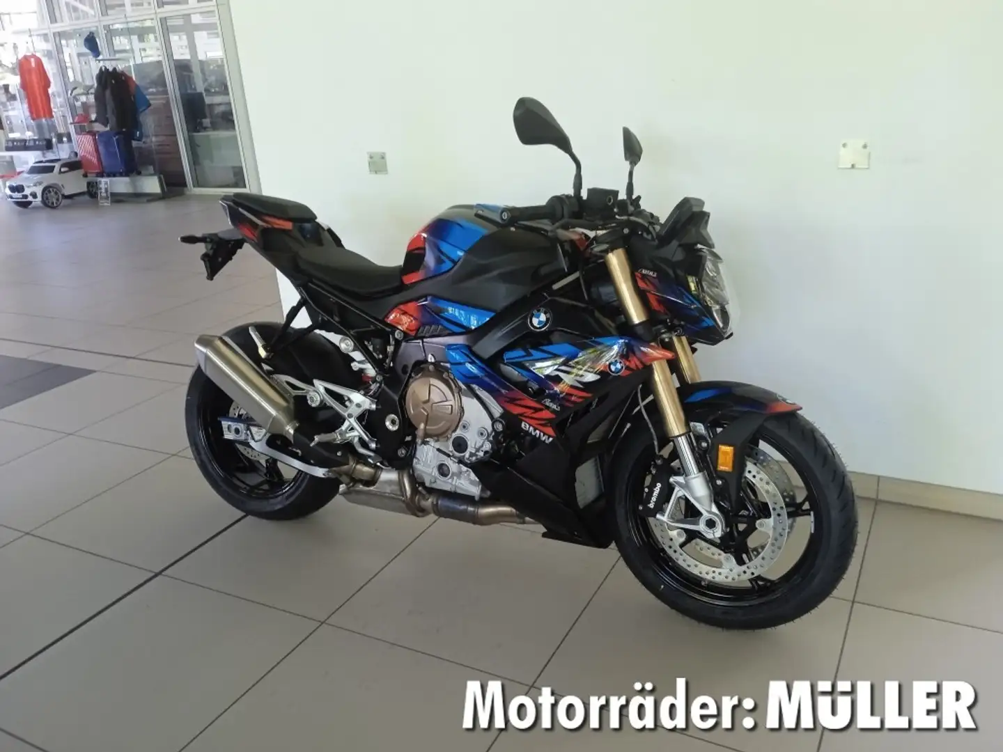 BMW S 1000 R Design-Sonder-Edition + 2 Pakete Noir - 2