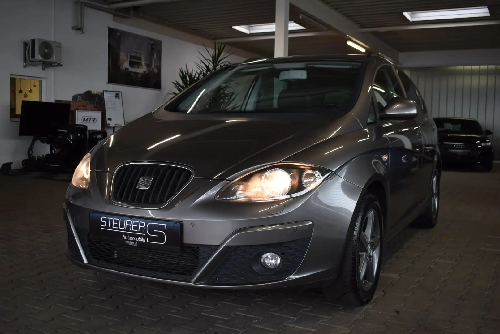 SEAT Altea XL 1.2 TSI 4You Winterpaket Anhängerkupplung 1. Hand Szürke - 1