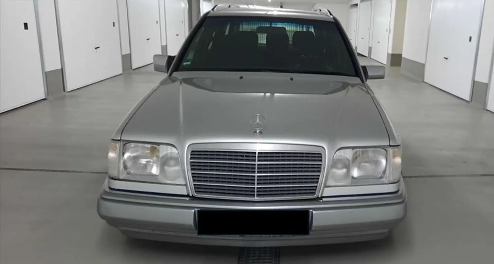 Mercedes-Benz E 220 E 220 T Argent - 1