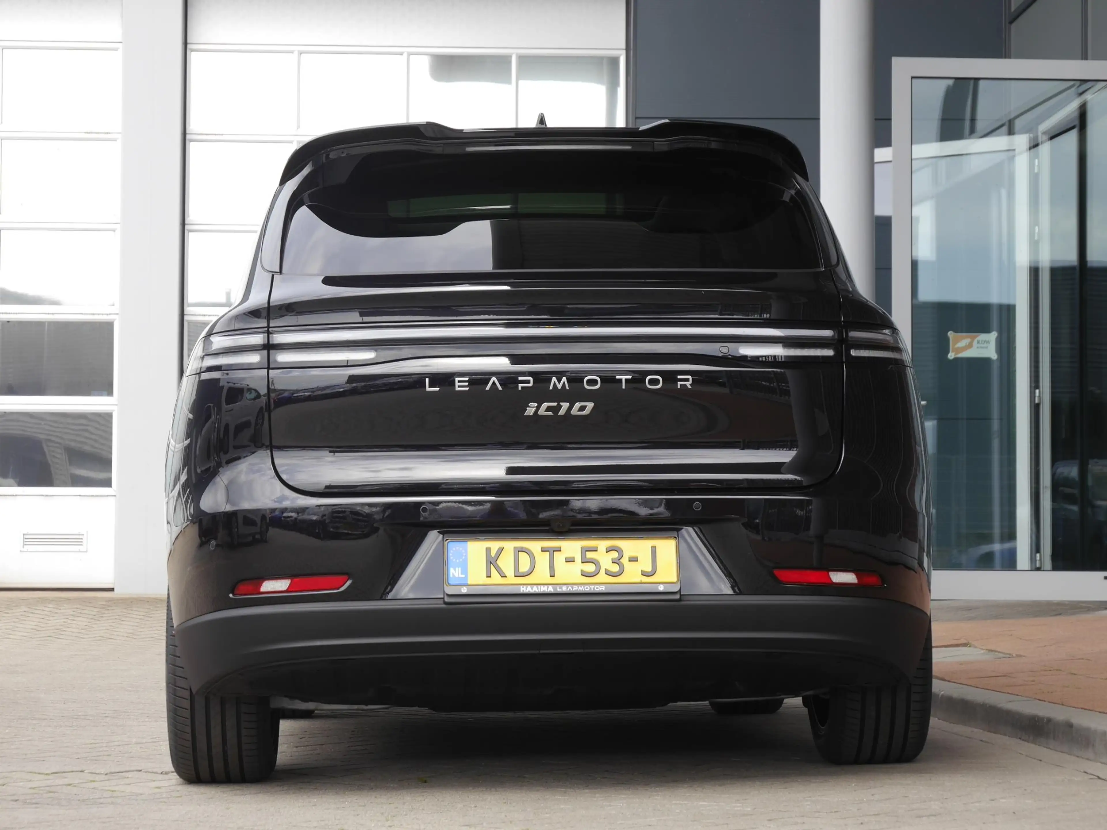 Leapmotor C10 Design ProMax AWD 81.9 kWh | Irmscher | Dutch edit — photo 4
