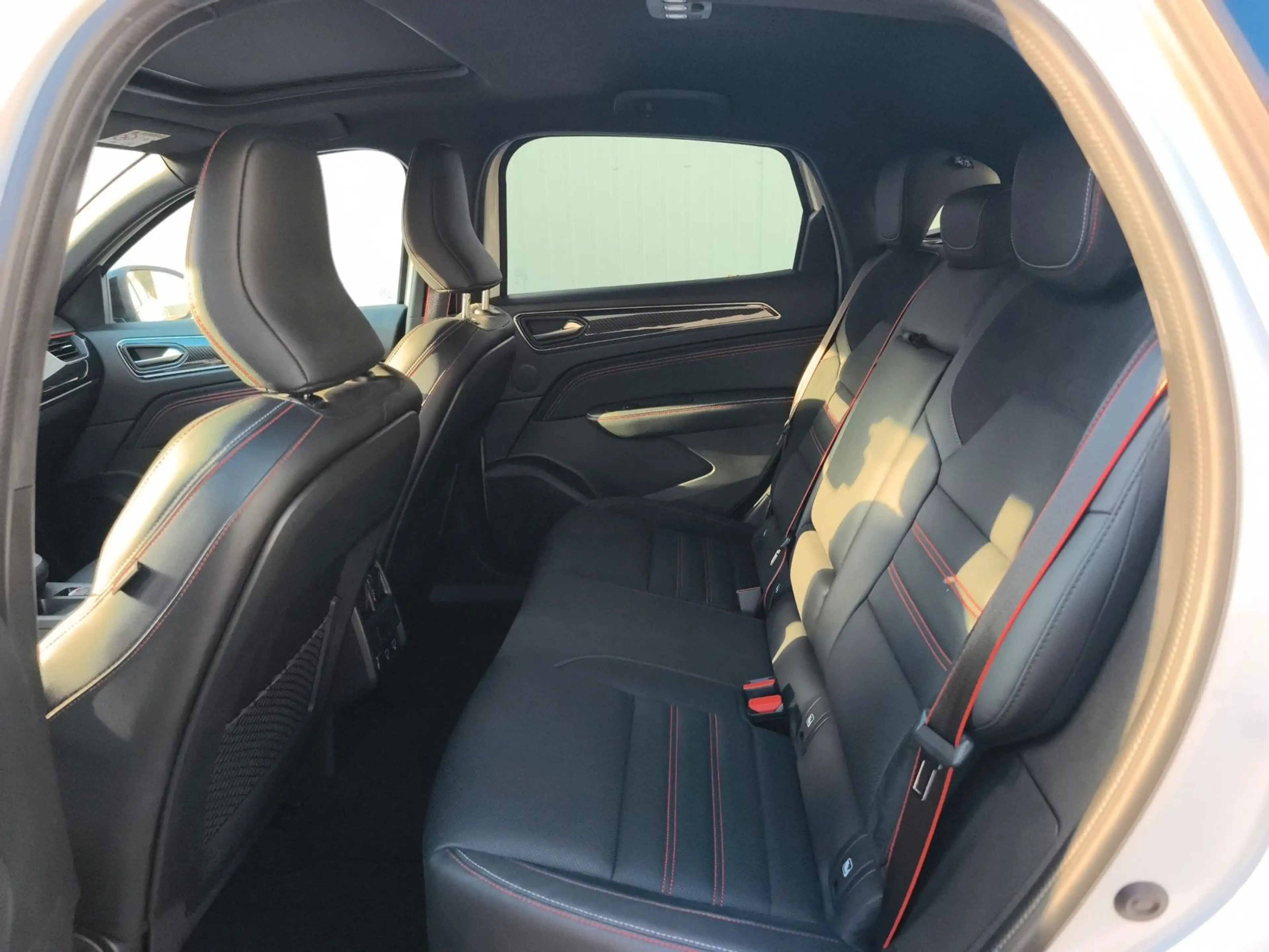 Renault Arkana R.S. Line Plug in Hybrid — photo 14