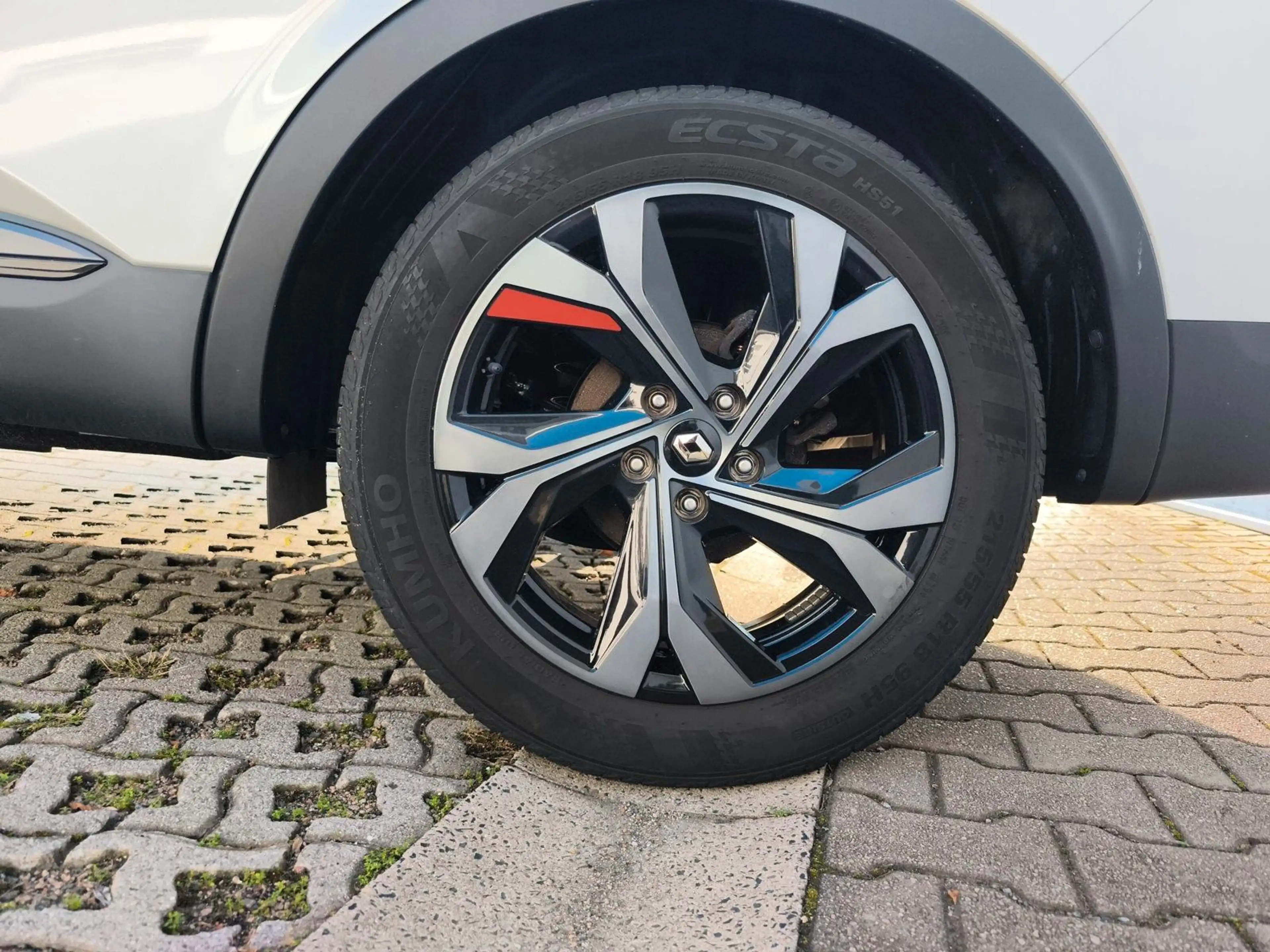 Renault Arkana R.S. Line Plug in Hybrid — photo 6