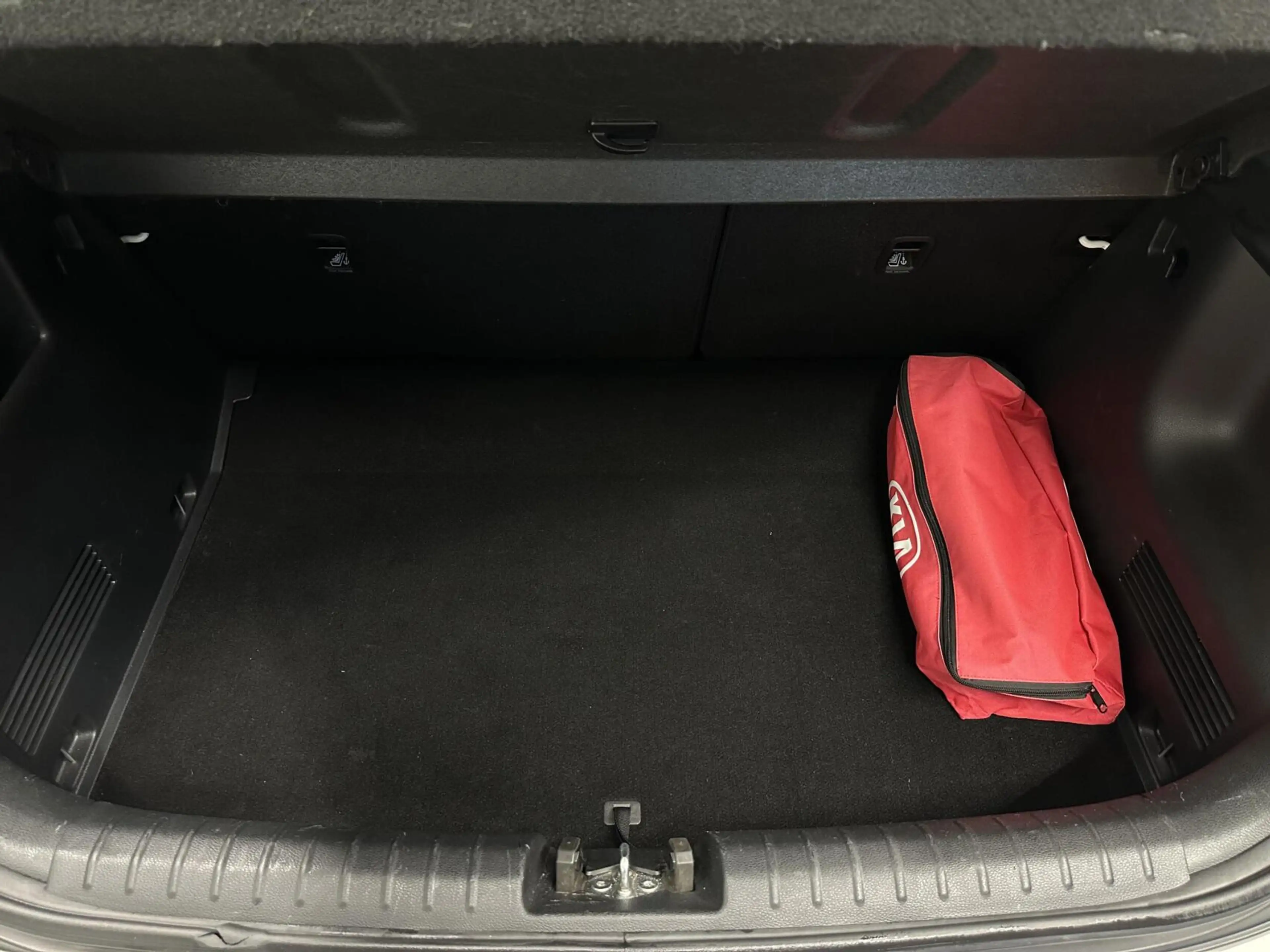 Kia Stonic 1.0 T-GDi MHEV DynamicLine CAMERA CARPLAY NAVI CRU — photo 44