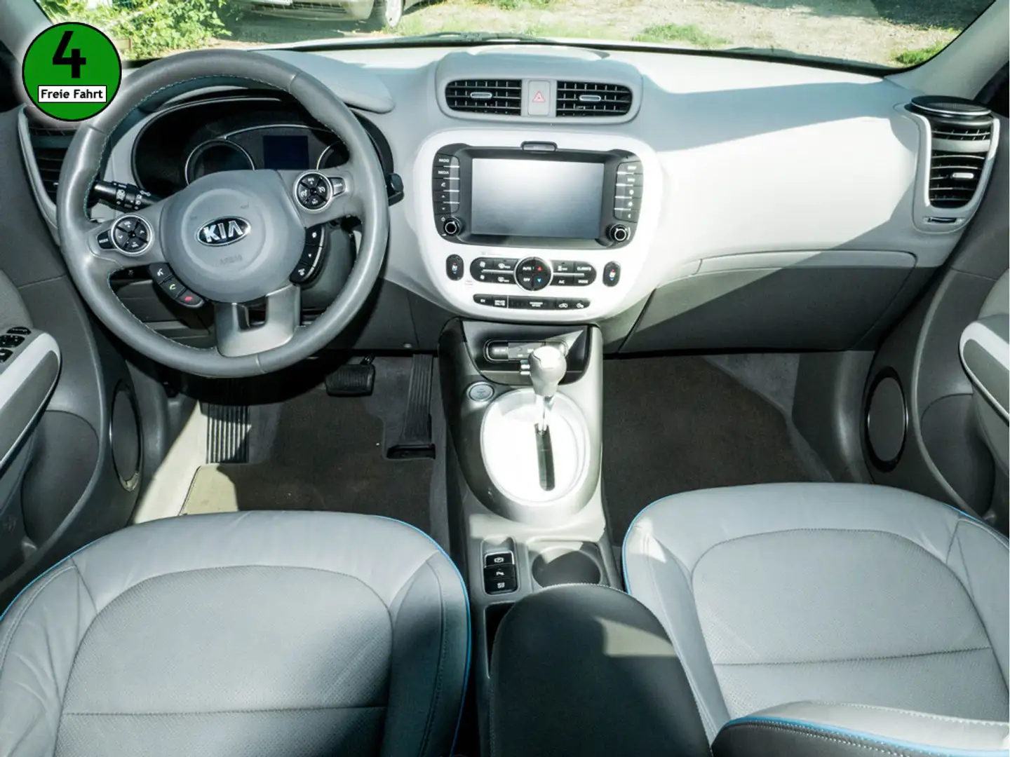 Kia Soul EV Play im Kundenauftrag Weiß - 2