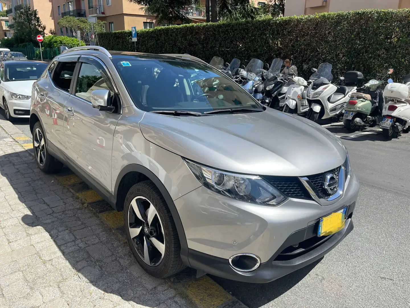 Nissan Qashqai 1.5 dCi Business Gris - 2