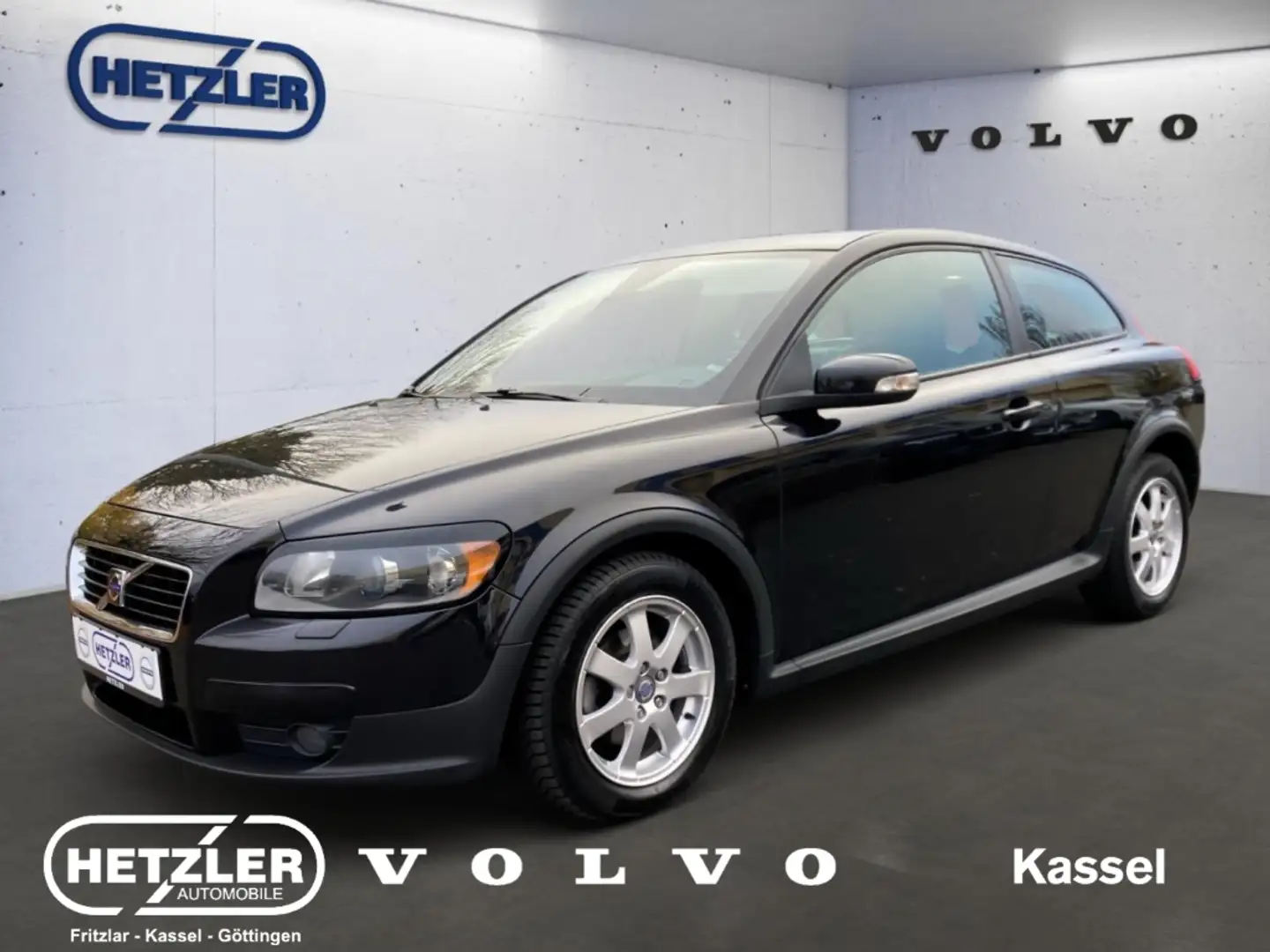 Volvo C30 2.0 D Momentum SHZ Klimaautom Bi-Xenon Lederlenkra Schwarz - 1