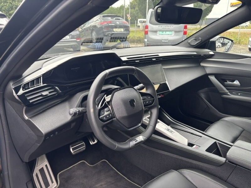 Peugeot 408 PHEV 225 e-EAT8 GT — photo 5