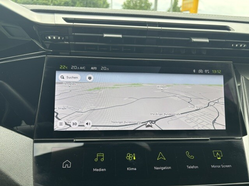 Peugeot 408 PHEV 225 e-EAT8 GT — photo 7