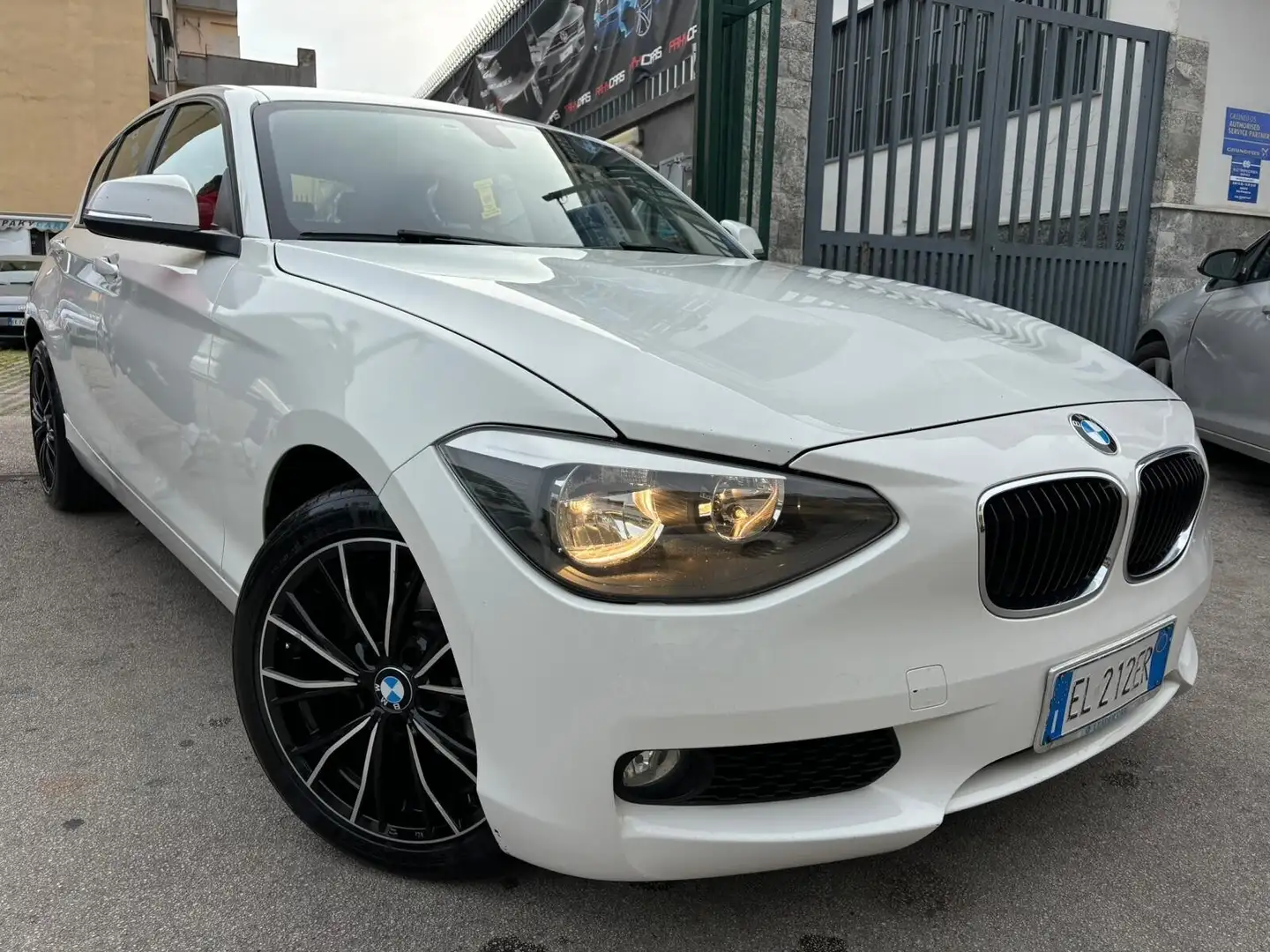 BMW 118 SERIE UNO 118D 5P MSPORT 2.0 Bianco - 1