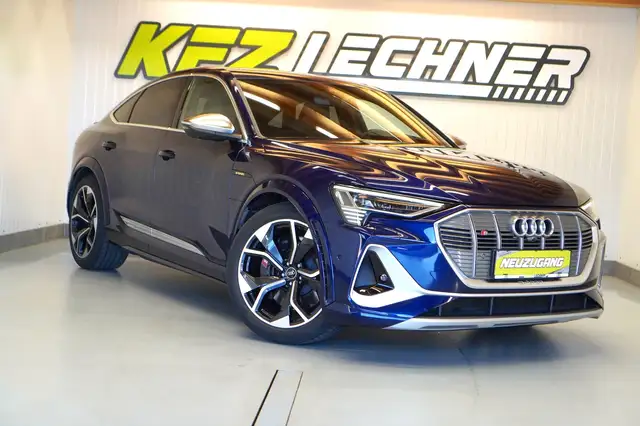 Audi E-Tron view 3