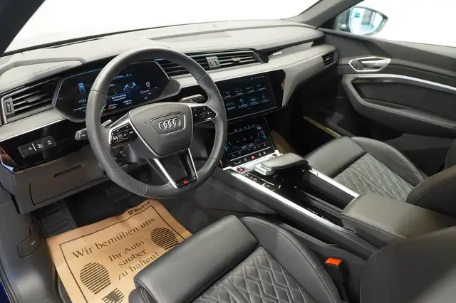 Audi E-Tron view 13