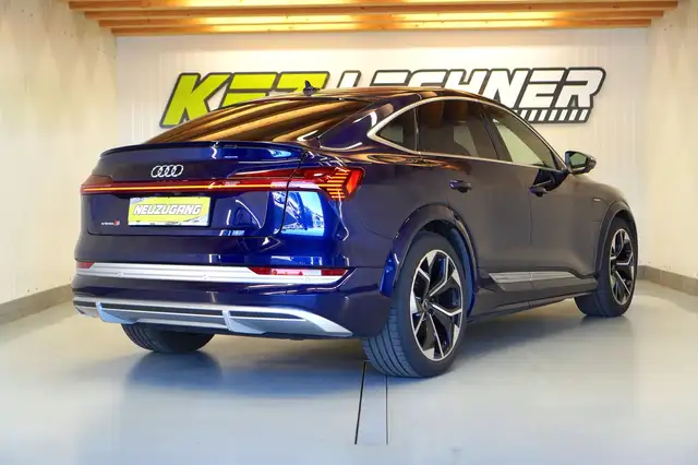 Audi E-Tron view 4