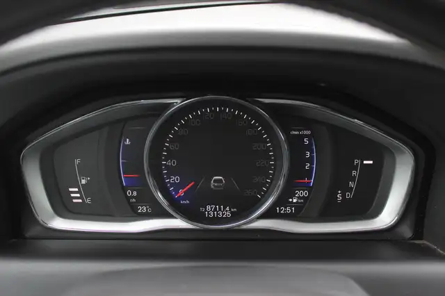 Volvo XC60 view 19