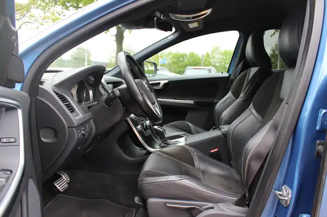 Volvo XC60 view 10