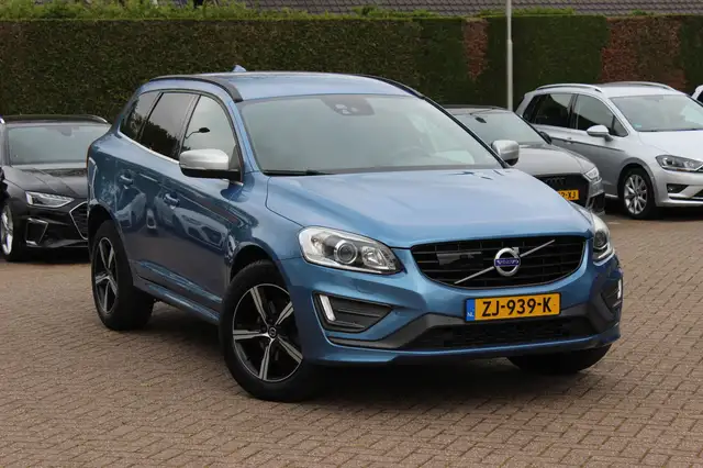 2017 Volvo XC60 in Blue for sale