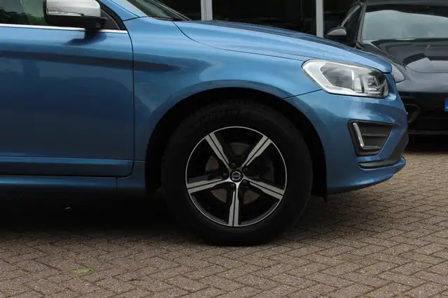 Volvo XC60 view 14