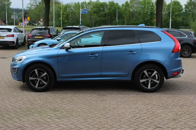 Volvo XC60 view 7