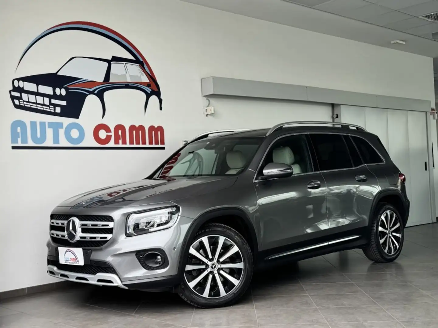 Mercedes-Benz GLB 200 d 150cv Aut. 4Matic Sport Plus 7 Posti Šedá - 1