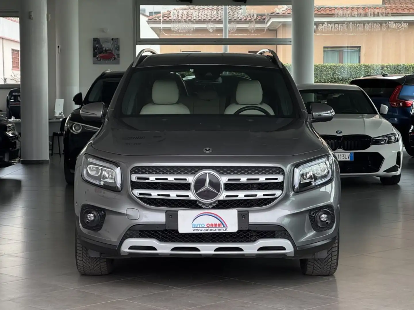 Mercedes-Benz GLB 200 d 150cv Aut. 4Matic Sport Plus 7 Posti Šedá - 2