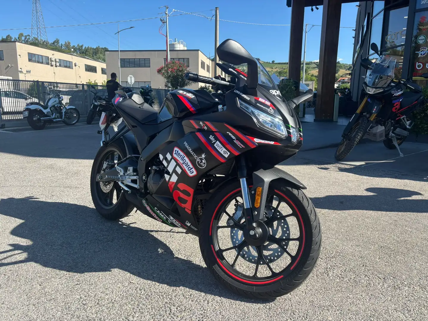 Aprilia RS 125 Nero - 2