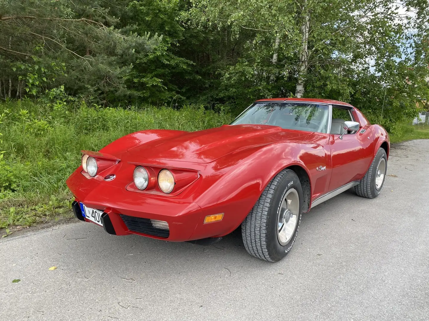 Corvette C3 crvena - 1