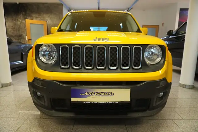 Jeep Renegade view 2