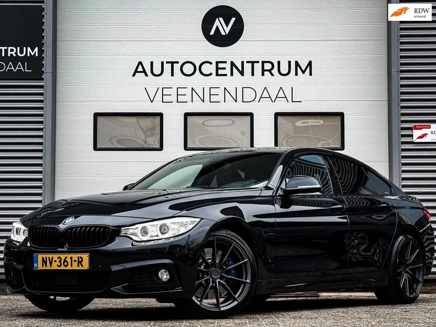 BMW 440 4-serie Gran Coupé 440i 326 PK 3X M-SPORT H&K/LEDE Noir - 1