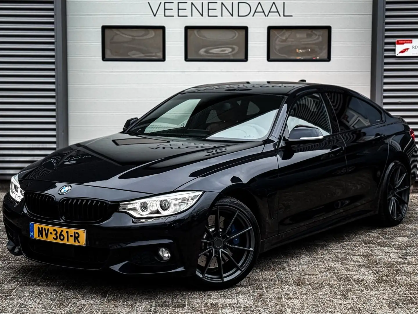 BMW 440 4-serie Gran Coupé 440i 326 PK 3X M-SPORT H&K/LEDE Noir - 2