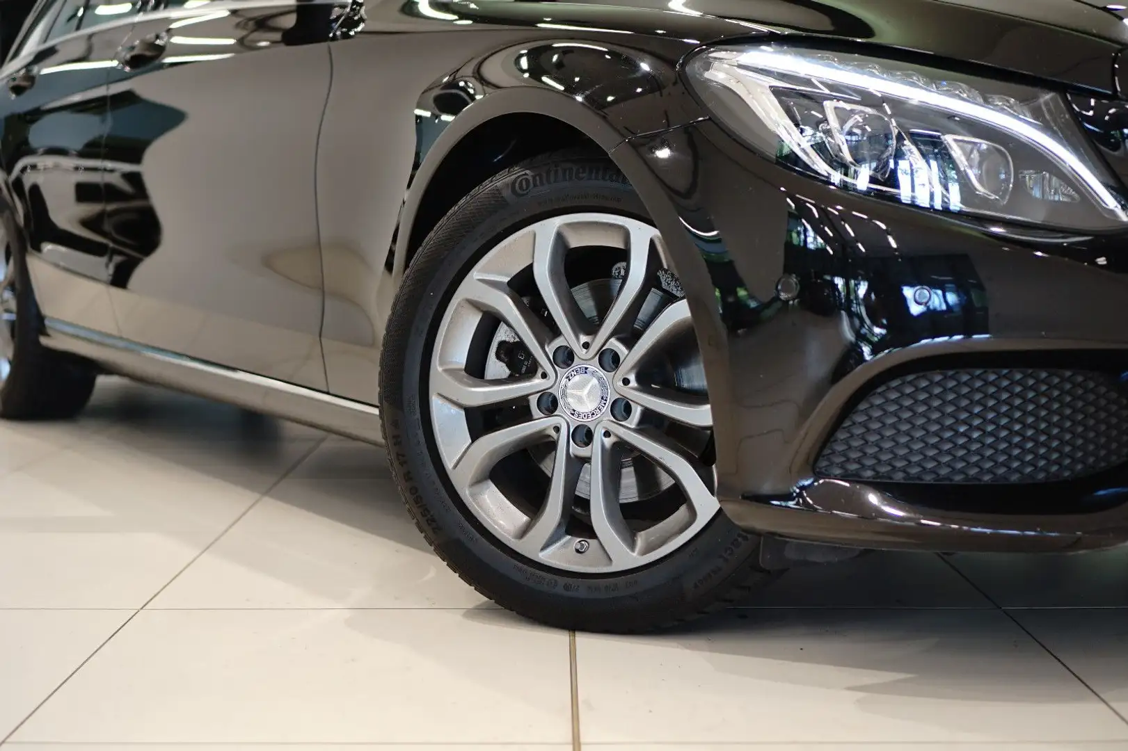Mercedes-Benz C 200 T|AVANTGADE|ACC|KAMERA|HUD|DYNAMIC-SELECT| Schwarz - 2