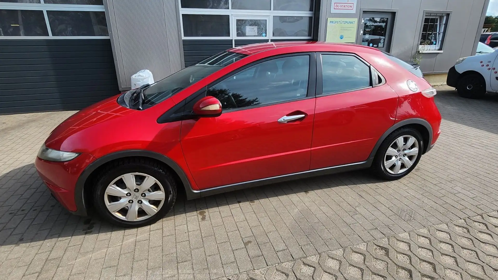 Honda Civic Lim. 5-trg. 1.4 Comfort*HU/AU 03.27*2.Hand Rot - 2
