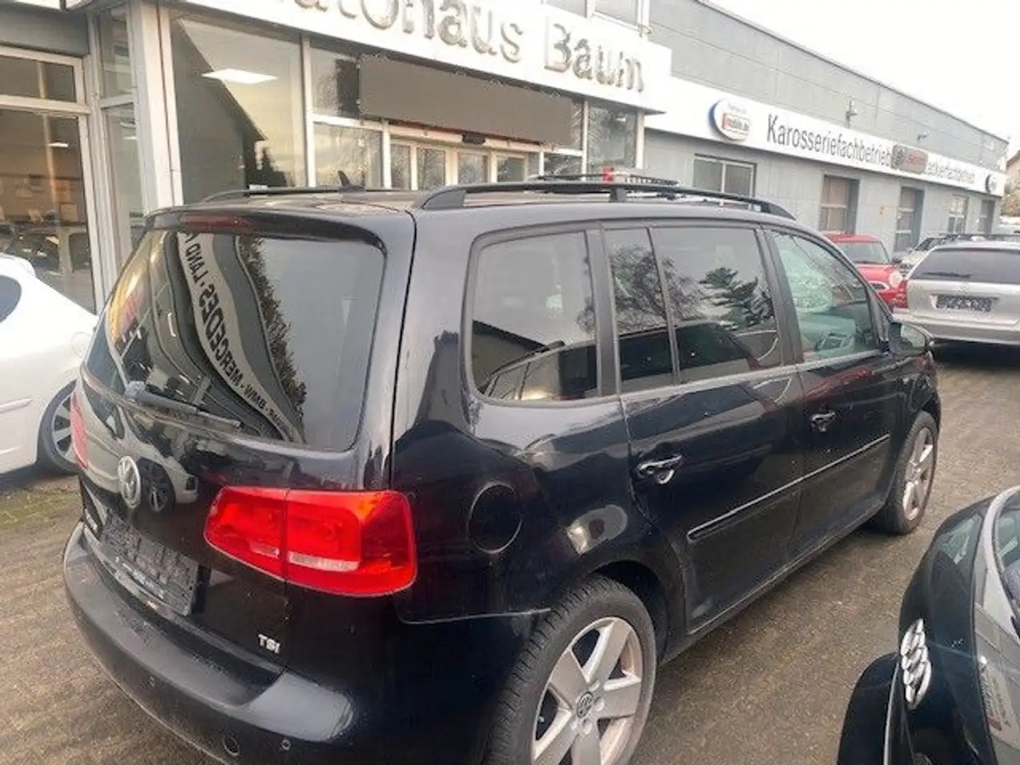 Volkswagen Touran Match 7sitzer Schwarz - 2