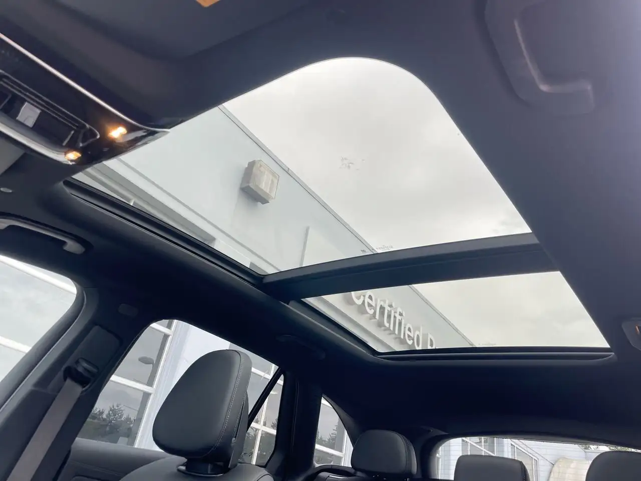 Mercedes-Benz GLC fotografie Mercedes-Benz GLC