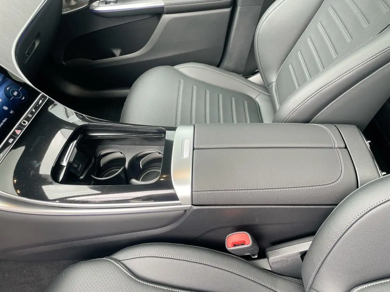 Mercedes-Benz GLC fotografie Mercedes-Benz GLC