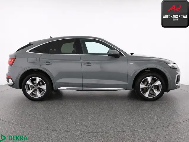 Audi Q5 view 6