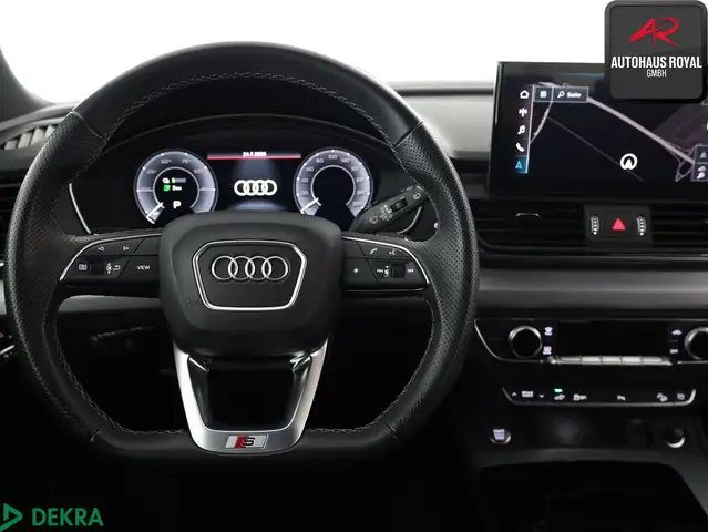 Audi Q5 view 15
