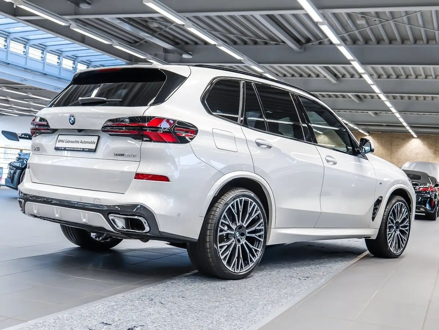 BMW X5 xDrive30d M Sport RFK NAVI LED Blanc - 2