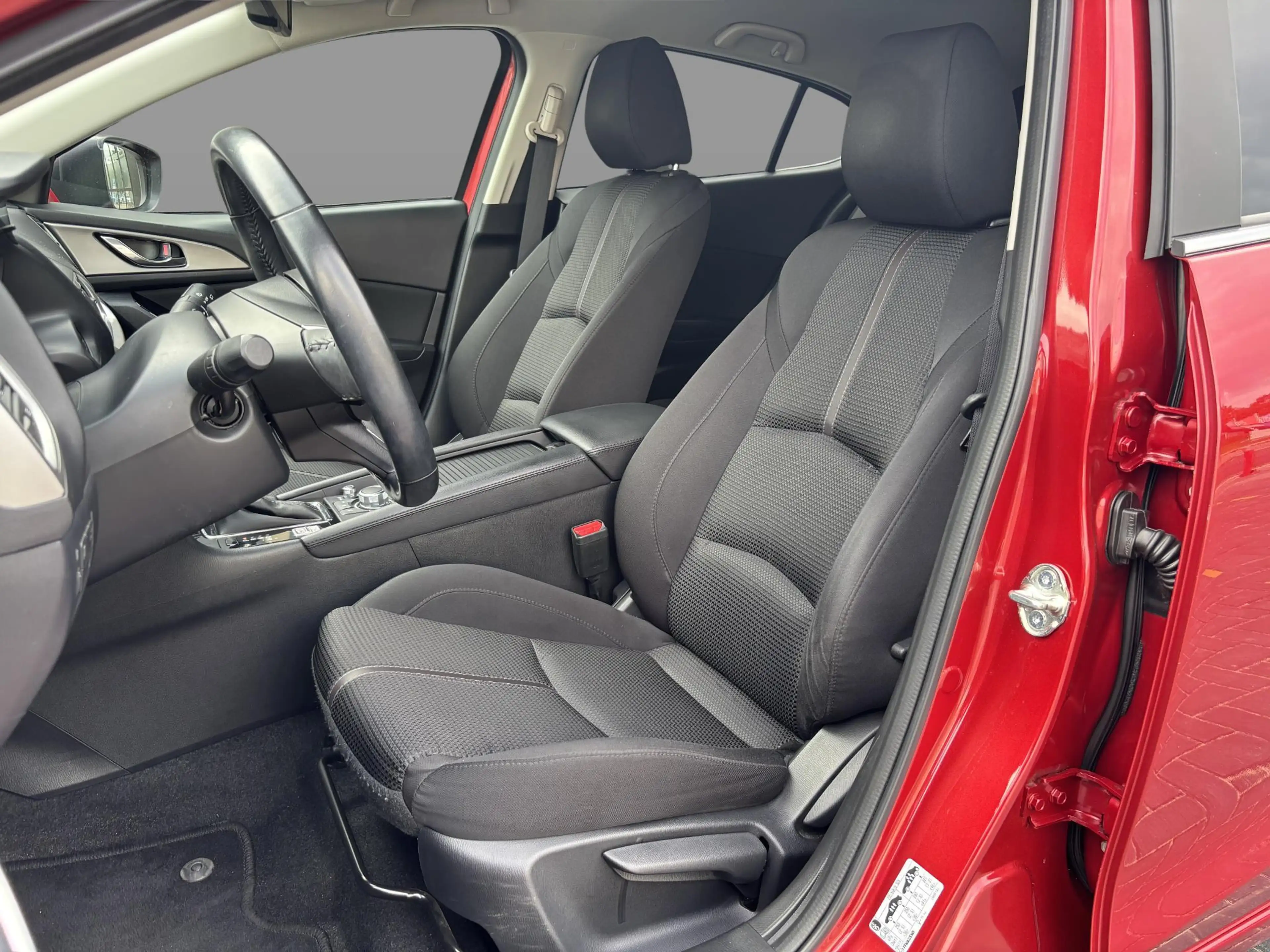 Mazda 3 2.0 SkyActiv-G 120 TS Automaat, Trekhaak, Navi, De — photo 14