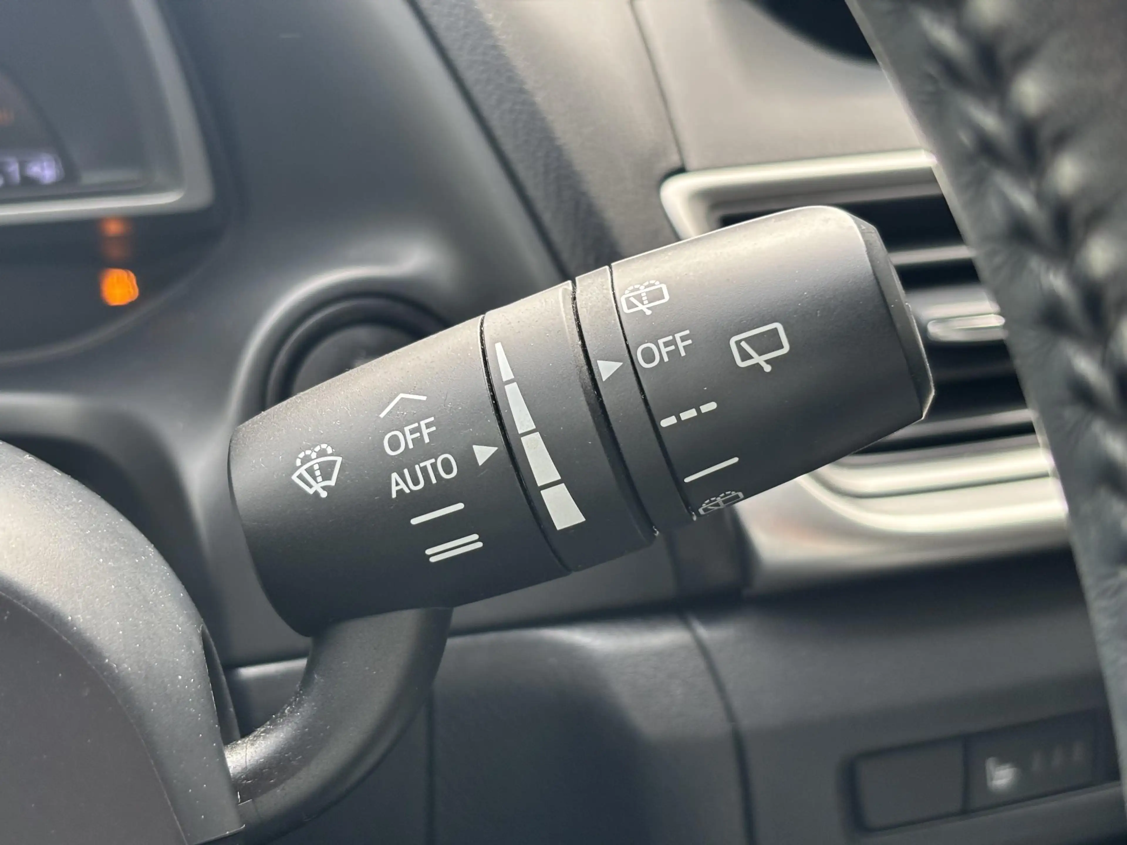 Mazda 3 2.0 SkyActiv-G 120 TS Automaat, Trekhaak, Navi, De — photo 18